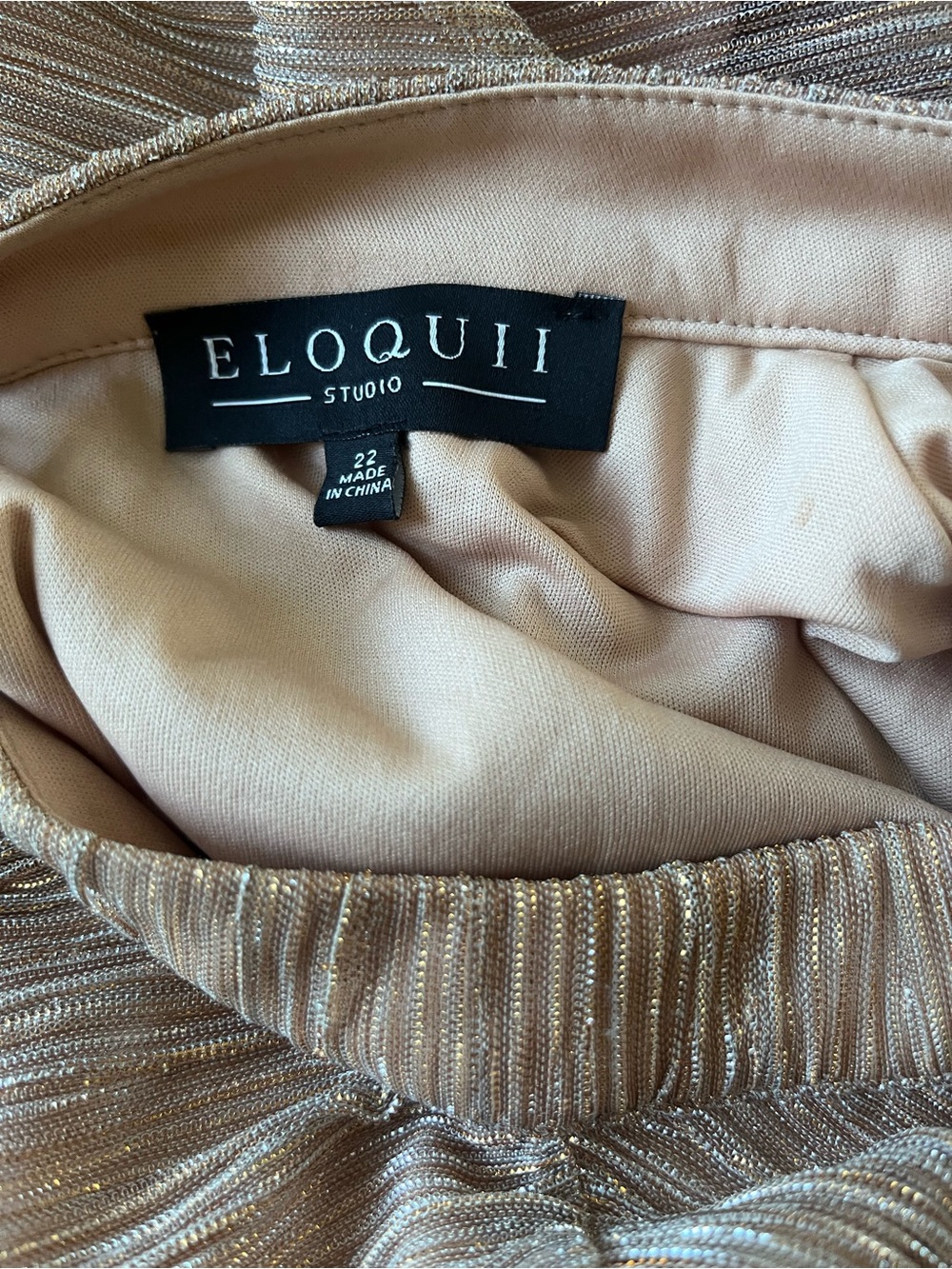 ELOQUII Rose Gold Metallic Plissé Shimmer Midi Autumn Wedding Guest Dress SZ 22 - Picture 7 of 15